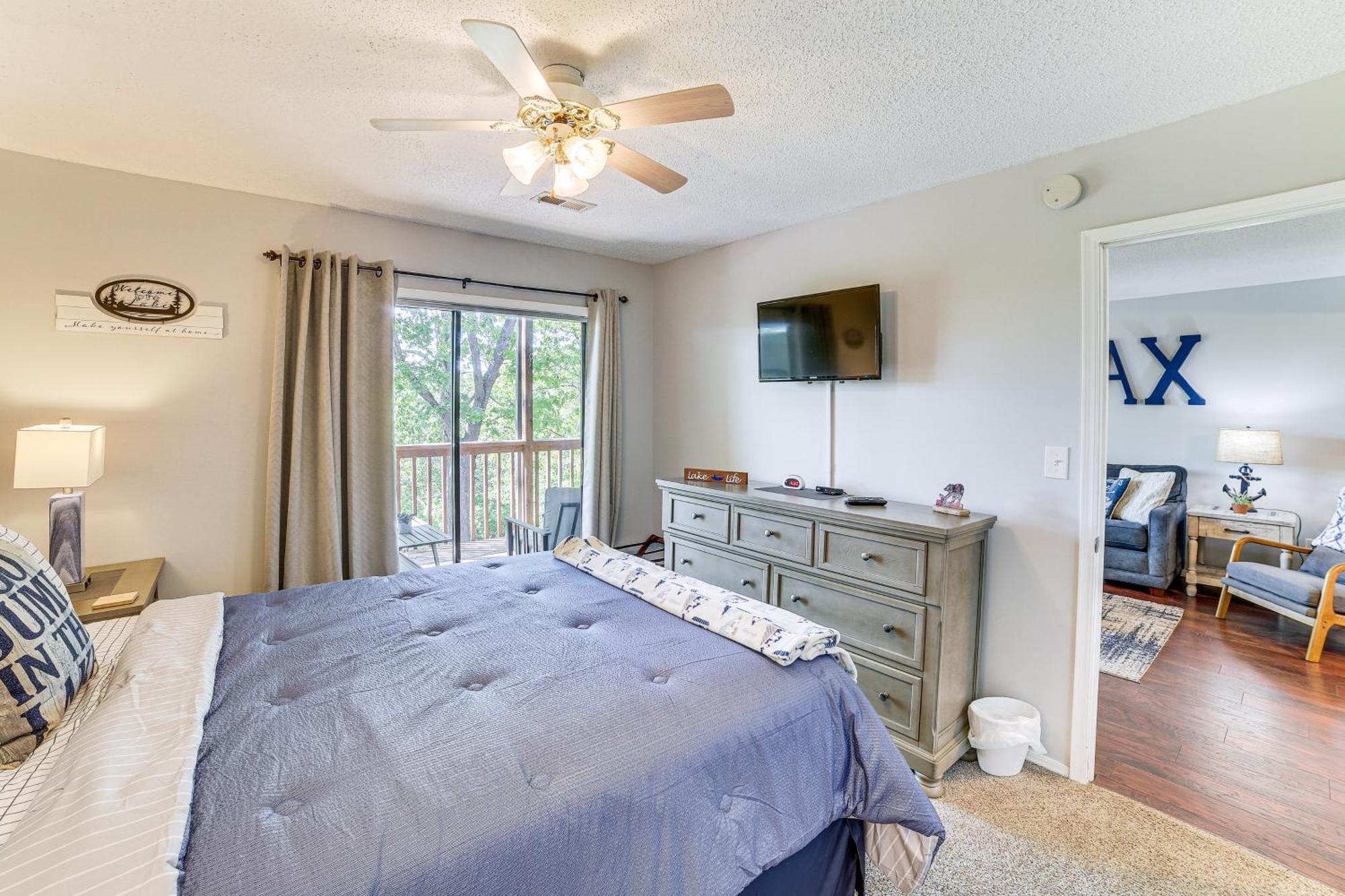 Reed Springs Condo With Furnished Deck And Pool Access Reeds Spring Eksteriør bilde