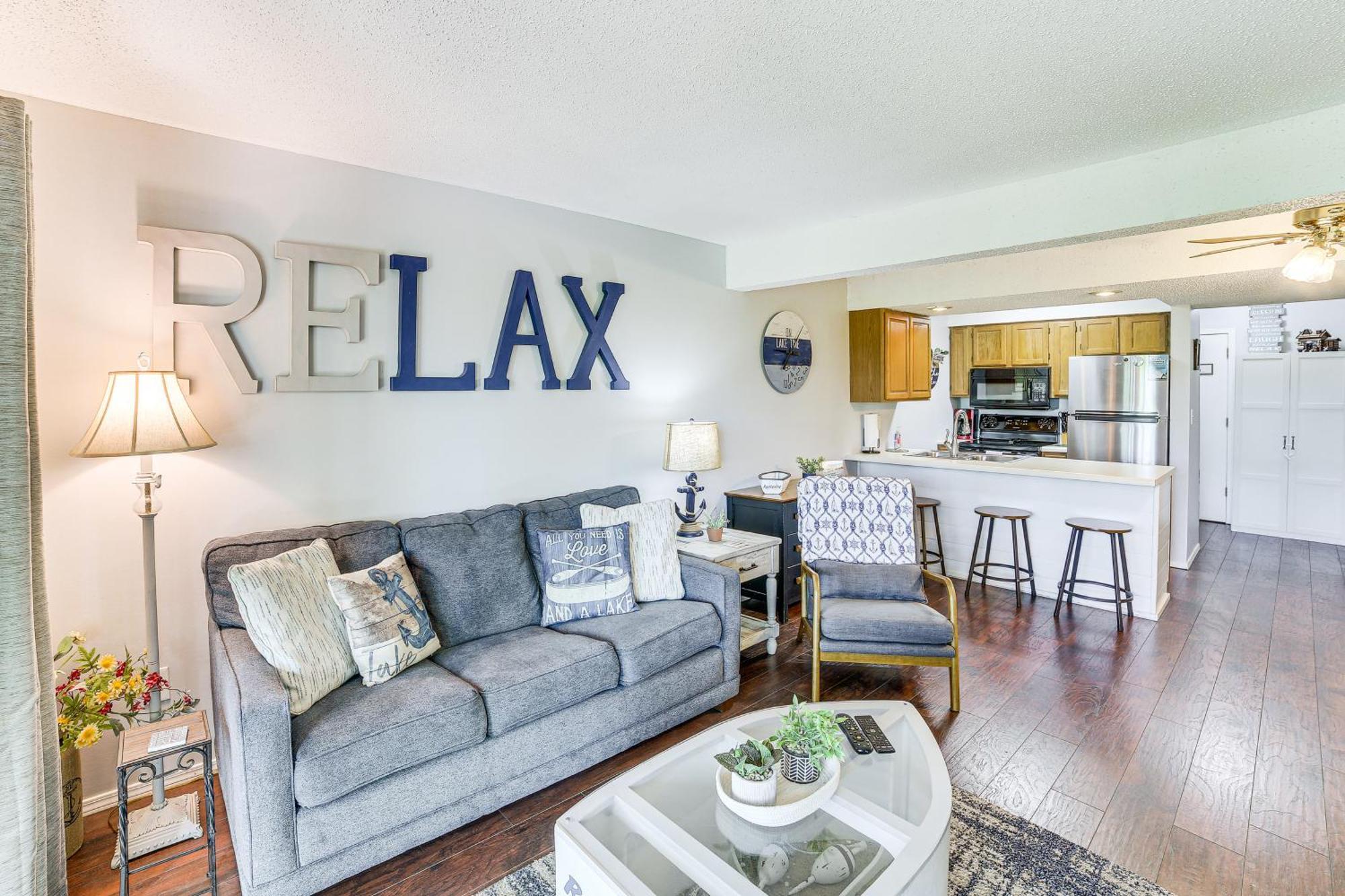 Reed Springs Condo With Furnished Deck And Pool Access Reeds Spring Eksteriør bilde