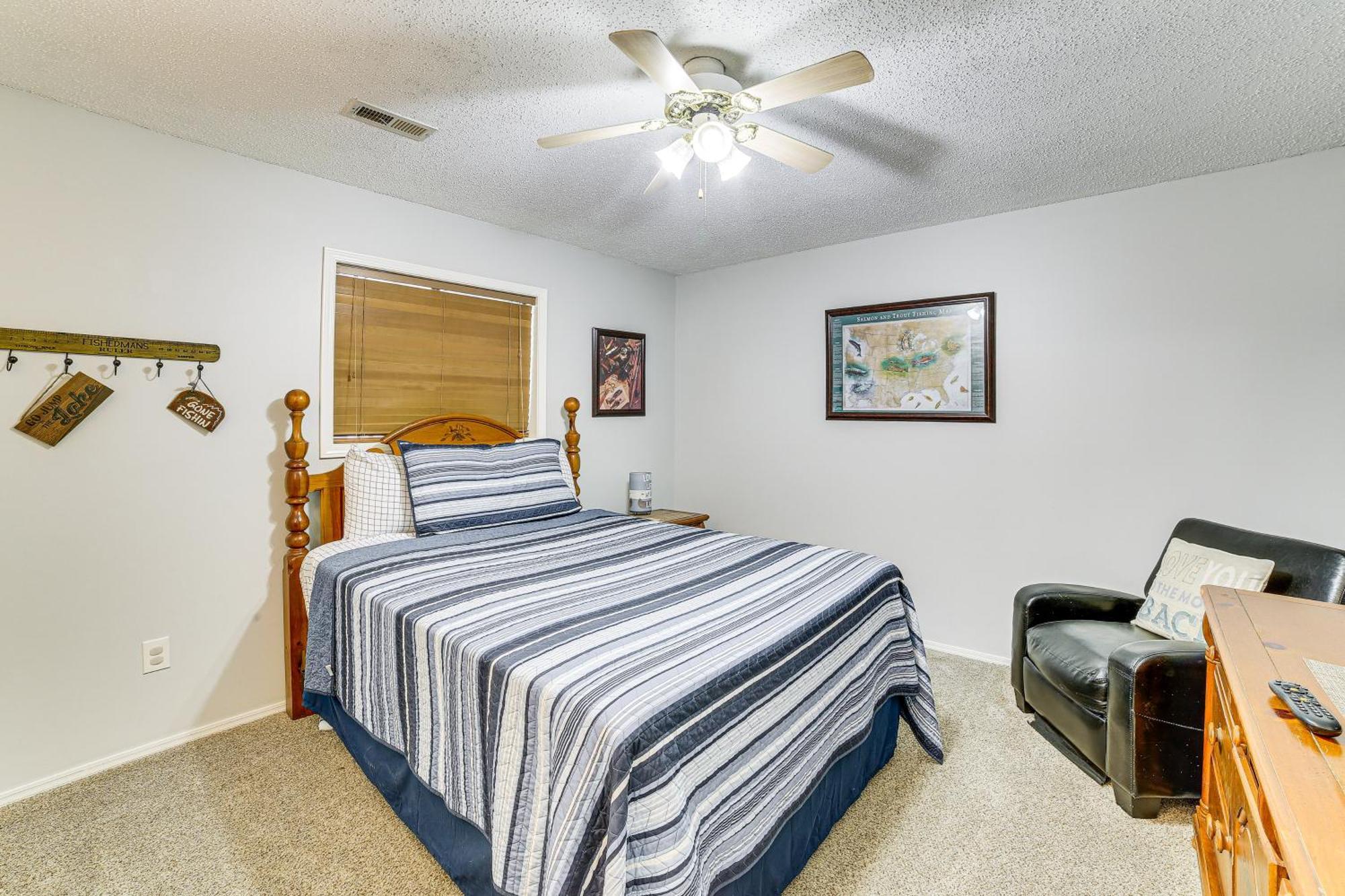 Reed Springs Condo With Furnished Deck And Pool Access Reeds Spring Eksteriør bilde