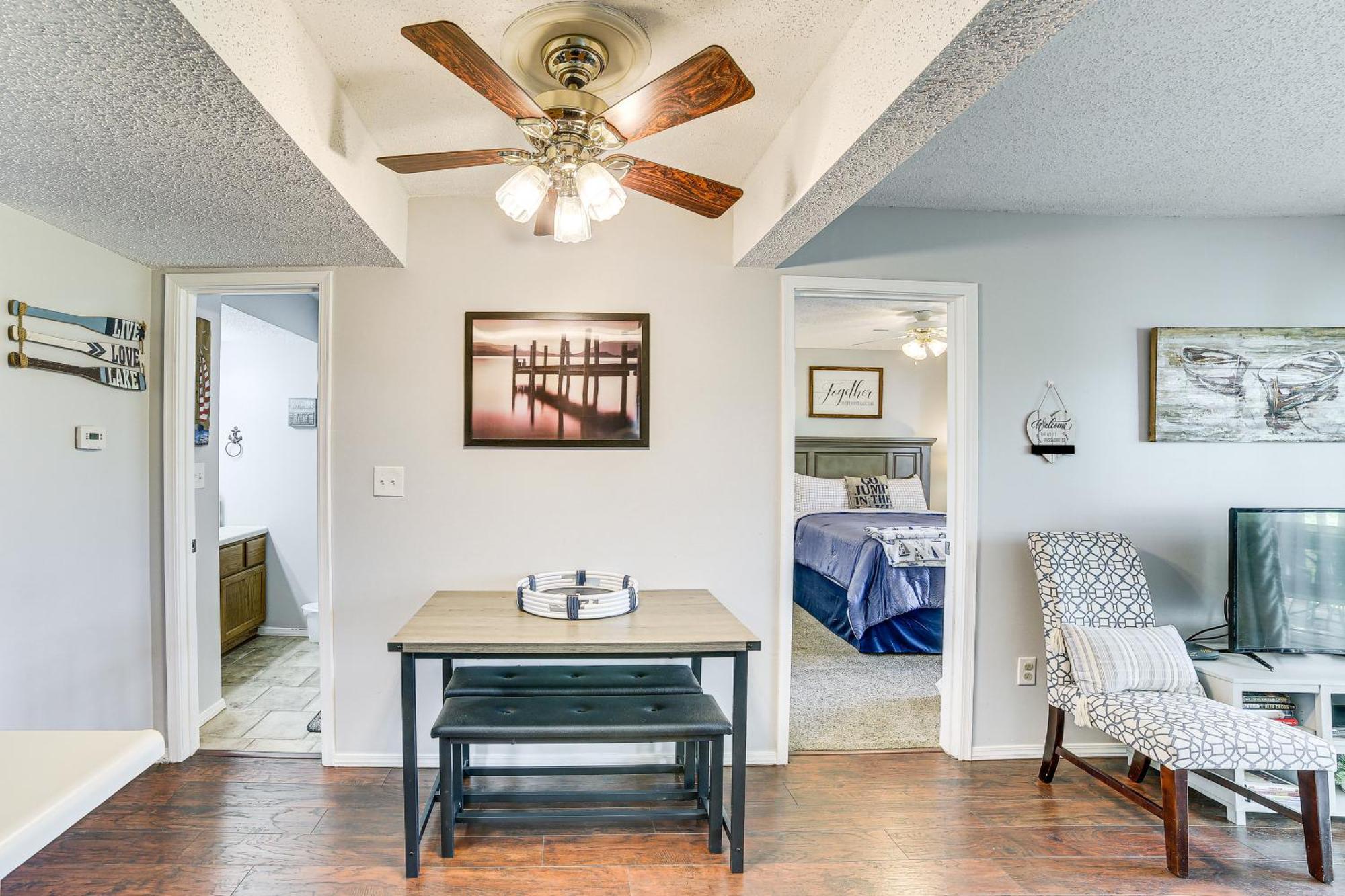 Reed Springs Condo With Furnished Deck And Pool Access Reeds Spring Eksteriør bilde